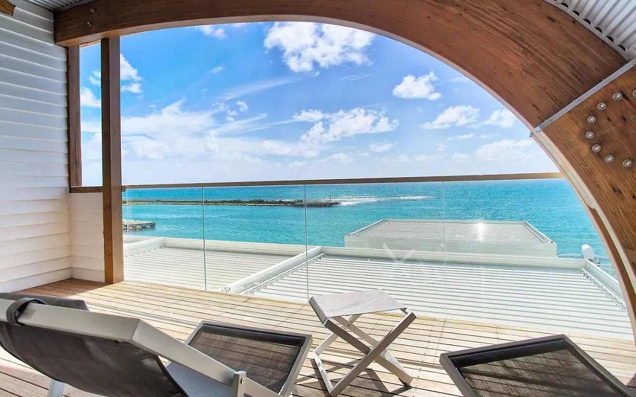 Luxury Waterfront Villa With Swimming Pool Mqfr08 Le François