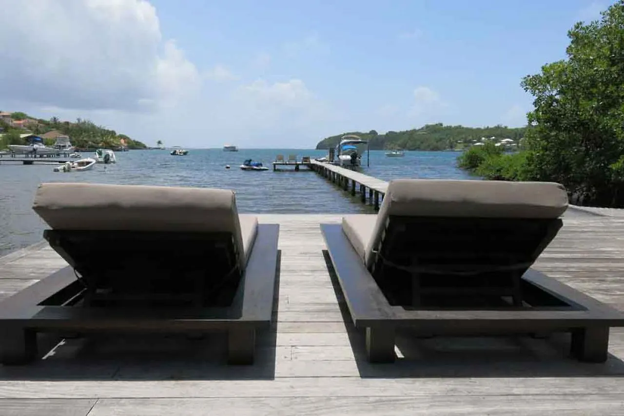 Luxury Waterfront Villa With Swimming Pool Mqfr08 Le François